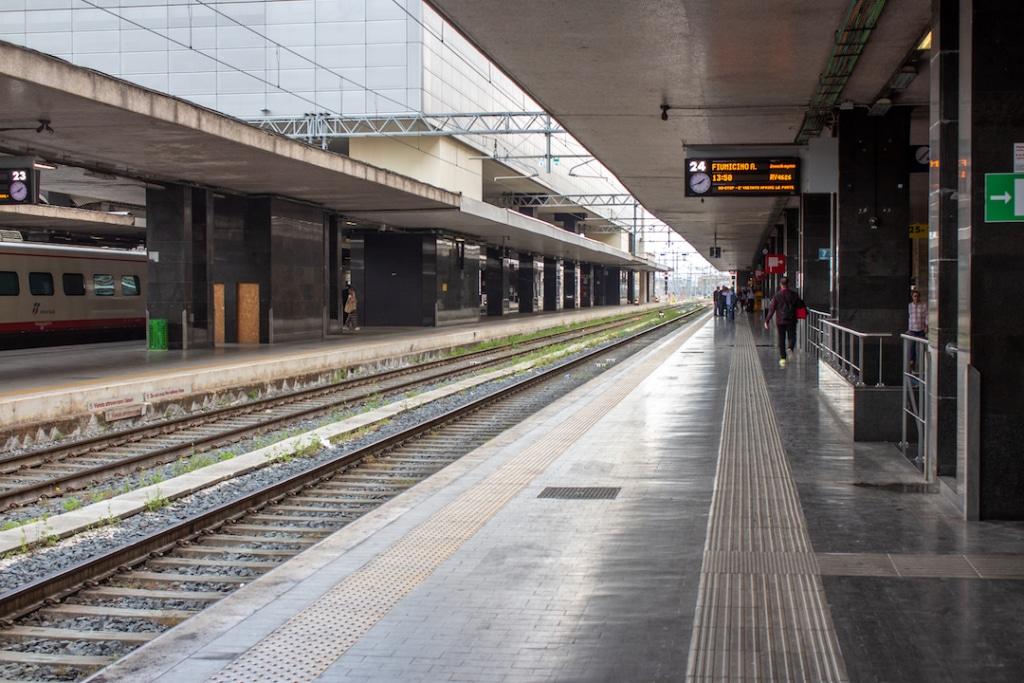 Plateforme à la gare Termini à Rome