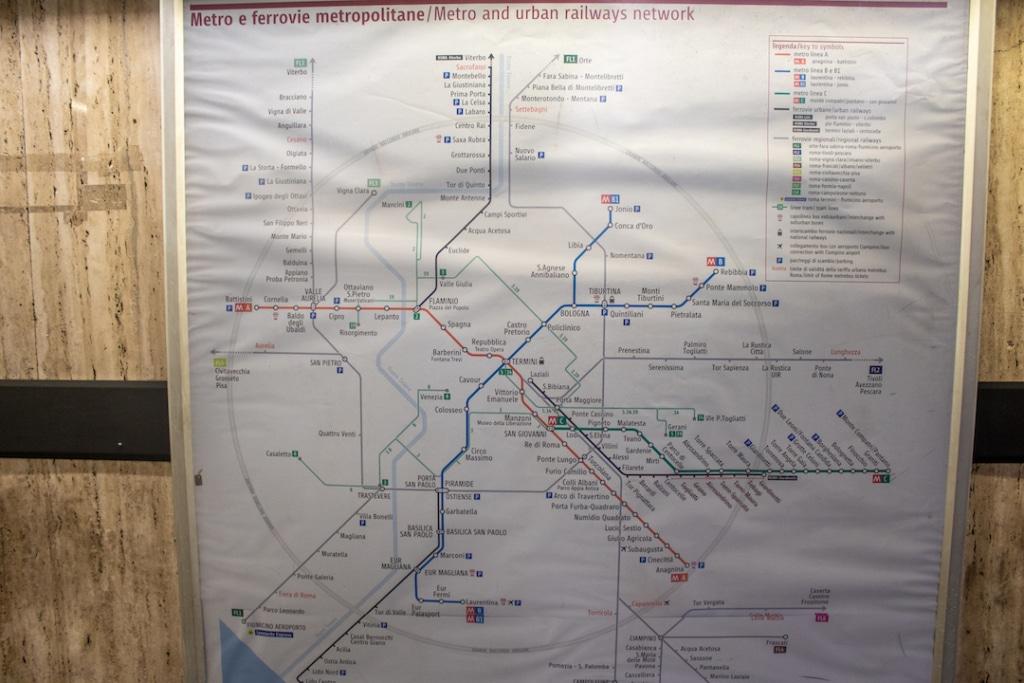 Carte des lignes du métro à Rome