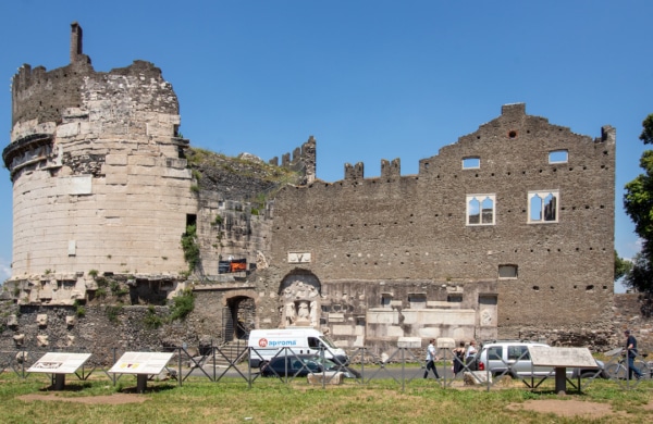 Mausolée de Caecilia Metella à Rome