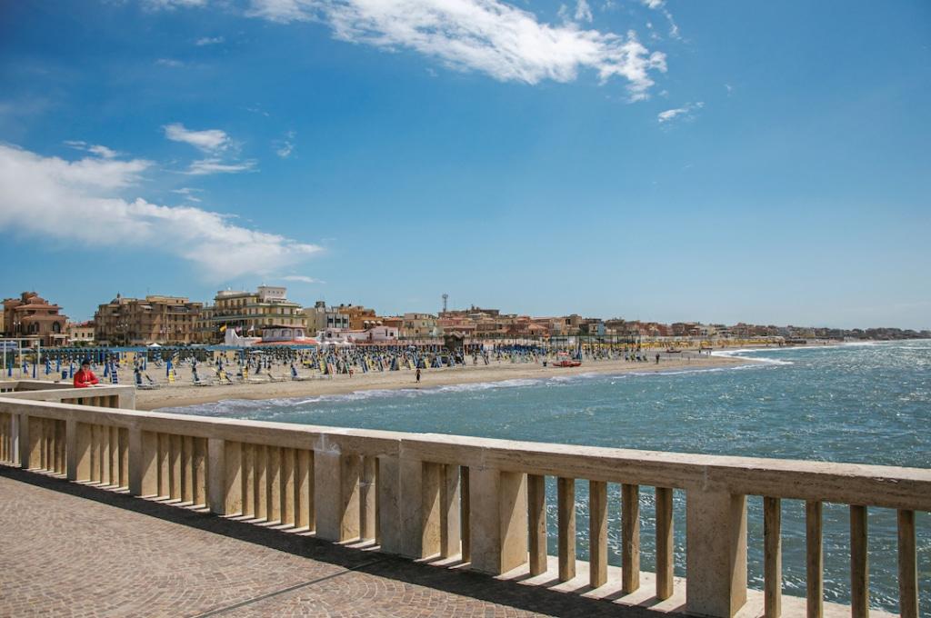 Plage située à Ostia près de Rome