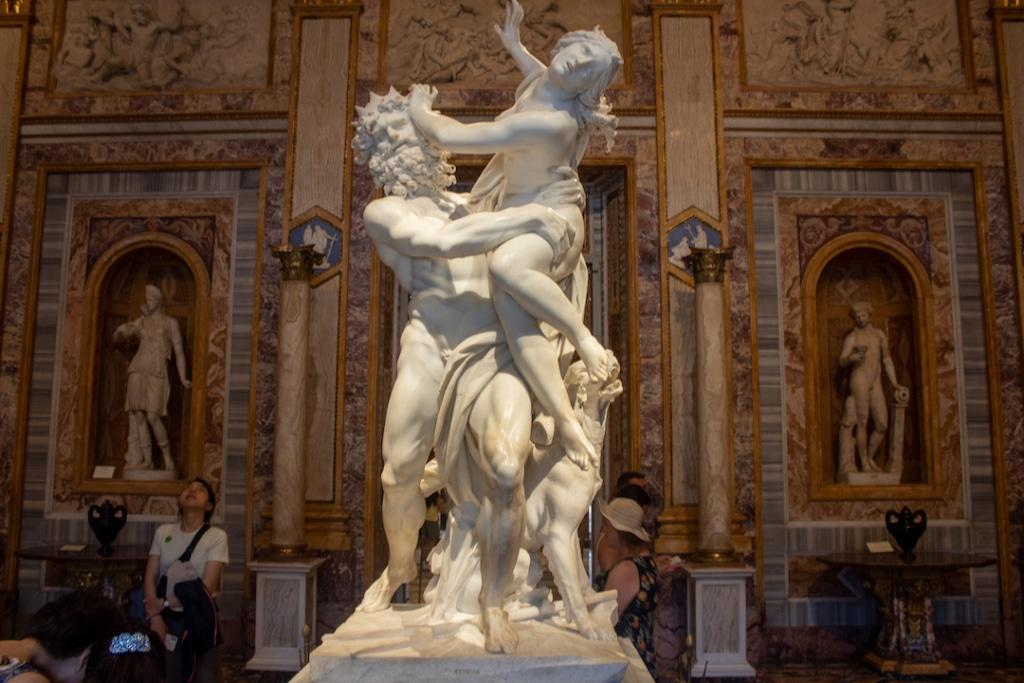 Statue de Bernin dans la Galerie Borghese à Rome