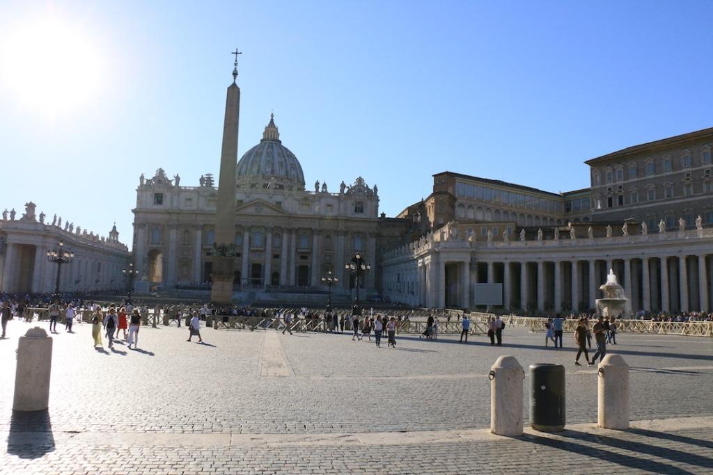 Place Saint Pierre et la basilique Saint Pierre à Rome