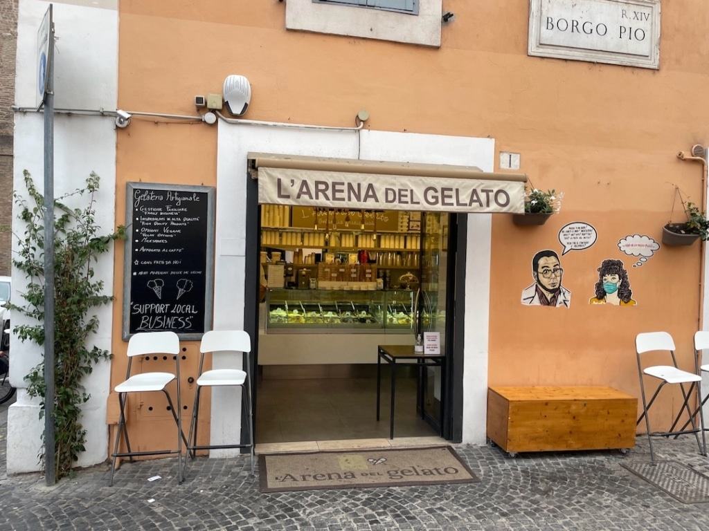 Devanture du glacier Arena del Gelato à Rome